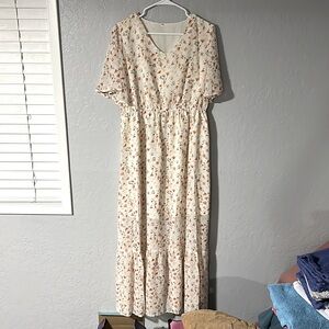 NWOT PetalLush Cream Floral Maxi Dress